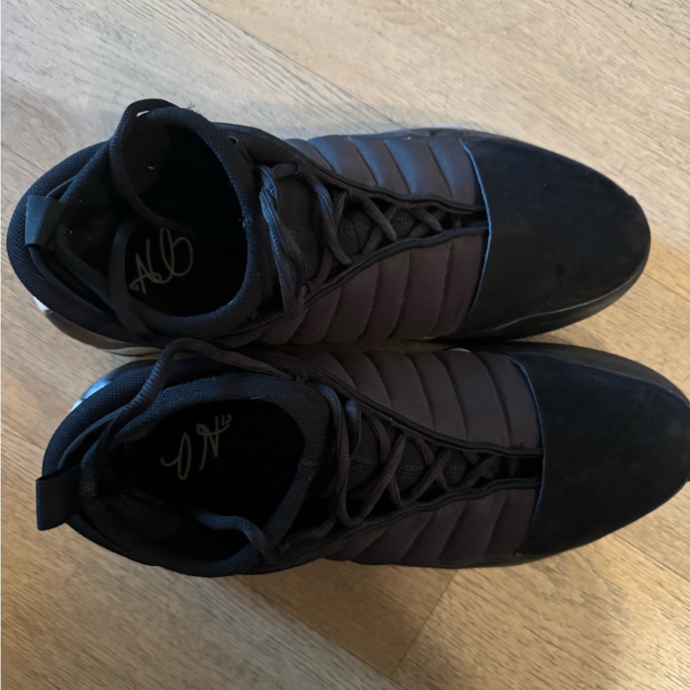 ADIDAS Harden 7 Men’s Basketball Shoes Preowned - Size 15